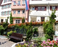 Brunnen und Gärten Brunnen und Gärten