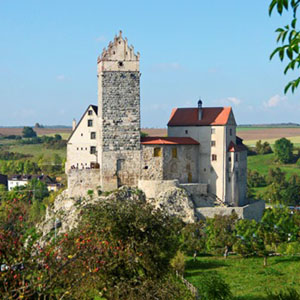 Frühlingserwachen auf Burg Katzenstein Frühlingserwachen auf Burg Katzenstein