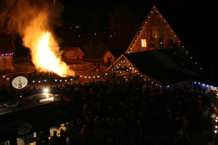 Osterfeuer im Liebhart’s Detmolder Fachwerkdorf