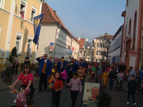 Germersheimer Frühlingsfest & Sommertagsumzug Germersheimer Frühlingsfest & Sommertagsumzug