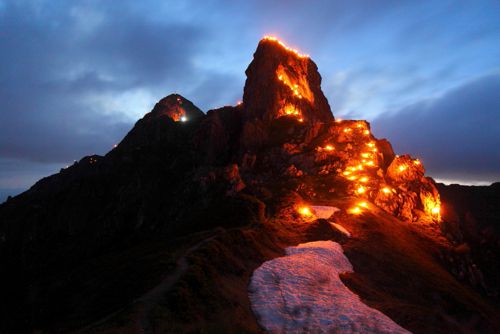 Berge in Flammen