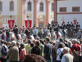 Saatreiterprozession im Kloster St. Marienthal