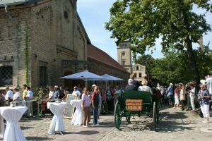 Großes Hof- und Sommerfest auf Schloss Britz Großes Hof- und Sommerfest auf Schloss Britz